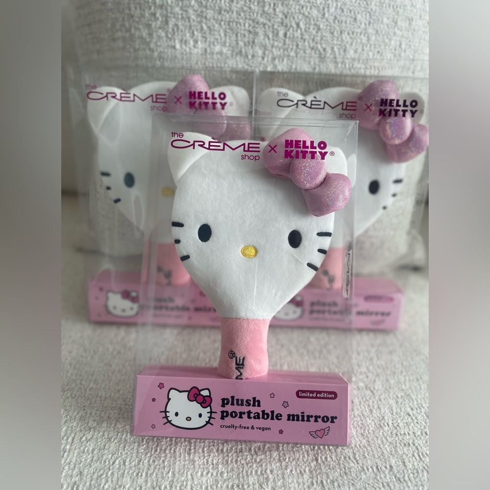Hello kitty Plushy mirror